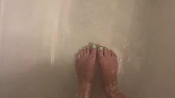 I love the way the soapy water feels between my toes. The warm water is so soothing...