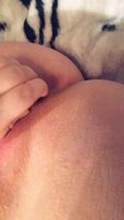 First gif! using plug to uck my ass as grooly pussy makes a mess on my hand 🙈