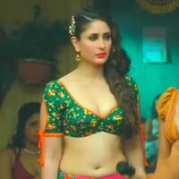 If Kareena Kapoor was starring in Tonight's Girlfriend i would definitely give her this costume
