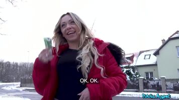 Very funny chick! Jennifer Amilton