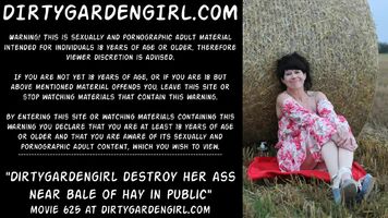 Dirtygardengirl destroy her ass near bale of hay in public